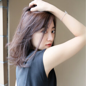 髪型に迷ったらこれ 伸ばしかけミディアムはパーマでおしゃれに楽しむ Hair