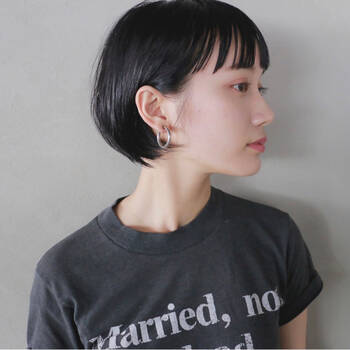 ショートヘアは黒髪が旬 ナチュラル フェミニン ハンサムスタイルまでチェック Hair