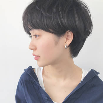 グレーアッシュで上品な透明感をゲット どんなシーンでも大丈夫 Hair