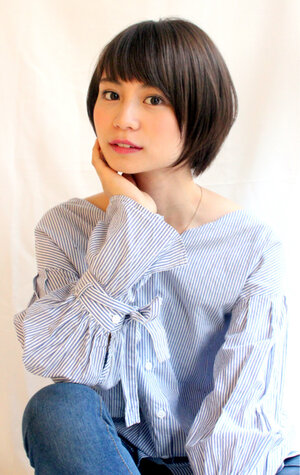 似合うショートボブスタイルが見つかる 顔型別 ヘアカタログ Hair