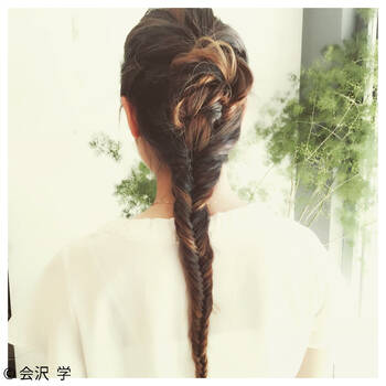 フィッシュボーンをマスターしてヘアアレンジの幅を広げよう Hair