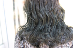 ブリーチなしでもok ミントアッシュ でつくる涼感ヘアー Hair ブリーチなしでもok ミントアッシュ でつくる涼感ヘアー Hair