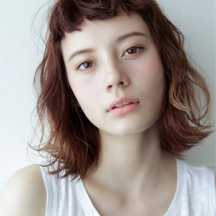 外ハネスタイリングで軽やかに ミディアムさんにおすすめのヘアスタイル Hair