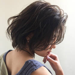 かきあげバングで大人の色っぽ前髪アレンジにtry 短い髪にも似合う Hair