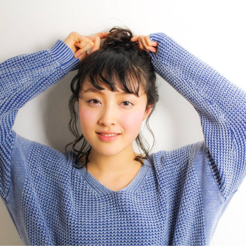 ミディアムさんの簡単ヘアアレンジ講座 基本の4スタイルを教えます Hair