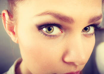 メイク落としが綺麗な肌を作るんです クレンジングの選び方と肌を傷めないクレンジングの方法 Hair