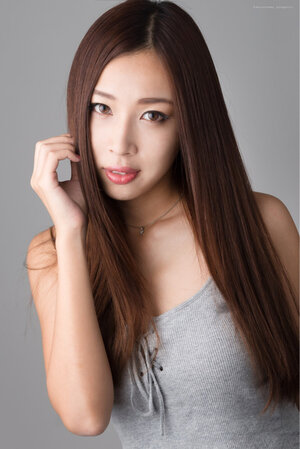 21年夏も人気 チョコレートカラーでふんわり可愛い甘顔に Hair