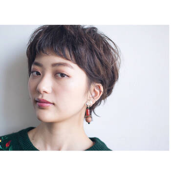 丸顔さん向け ショートパーマで愛されフェイスをゲット Hair