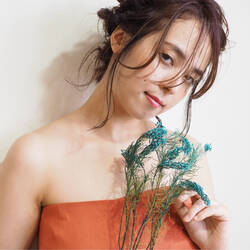 保存版 割れる前髪なんとかしたい ブロー セットで割れない前髪をつくる方法 Hair