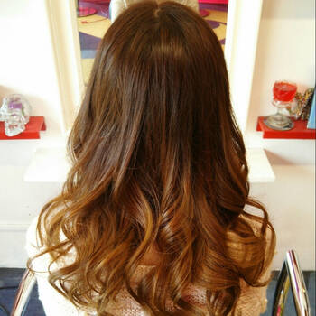 これであなたもモテモテ やっぱり男ウケ なゆるふわ巻き髪ヘア Hair これであなたもモテモテ やっぱり男ウケ なゆるふわ巻き髪ヘア Hair