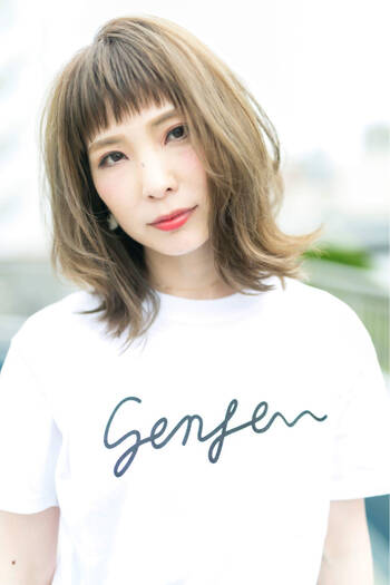 短い前髪でも子供っぽく見せない 大人の色っぽバング Hair