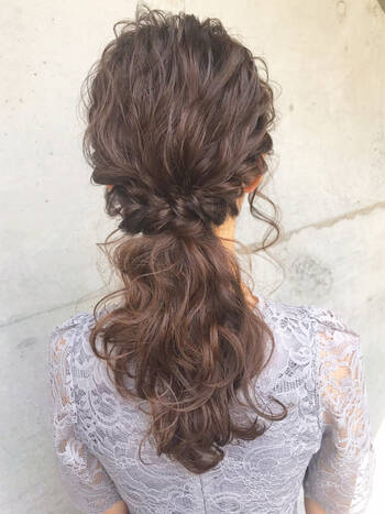 簡単アレンジ ひとつ結びアレンジならシンプルでも凝って見える Hair 簡単アレンジ ひとつ結びアレンジならシンプルでも凝って見える Hair