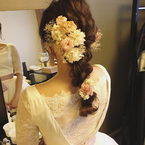結婚式の花嫁 お呼ばれ向け コスパを考えた自分できる簡単髪型15選 Hair