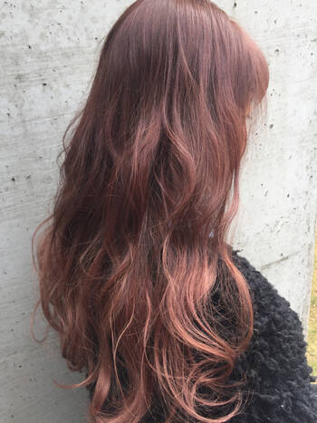 ピンクアッシュでこなれヘアにチェンジ おすすめスタイル10選 Hair