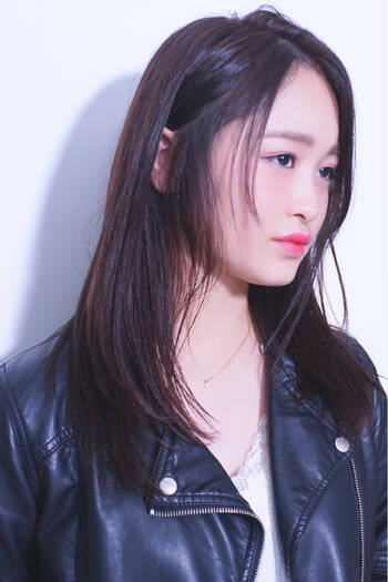 黒髪の髪型ならセミロング 愛され髪でモテ女を目指そう Hair