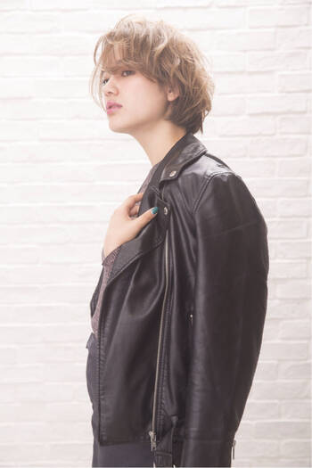 実は旬なヘアスタイル ウルフで今っぽおしゃれgirlに変身 Hair