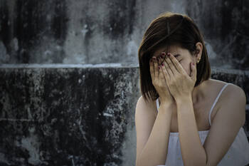 恋愛するのが怖い なぜ男性とうまく付き合えない その原因は かも Hair