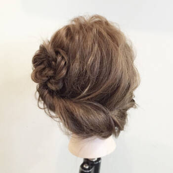 自分でできるサイドアップヘアアレンジでかわいく上品に Hair