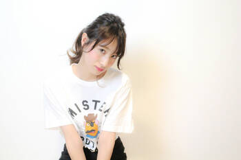 ポニーテールは 触角 で可愛く ちょいテクで差がつくスタイルを伝授 Hair