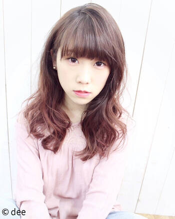 ピンクベージュの髪色で女度up おすすめヘアスタイル10選 Hair