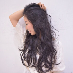 保存版 ロングの巻き髪で大人可愛く 巻き方をマスターしたい Hair