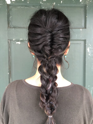 黒髪に似合うヘアアレンジ トレンドを取り入れてかわいくなろう Hair