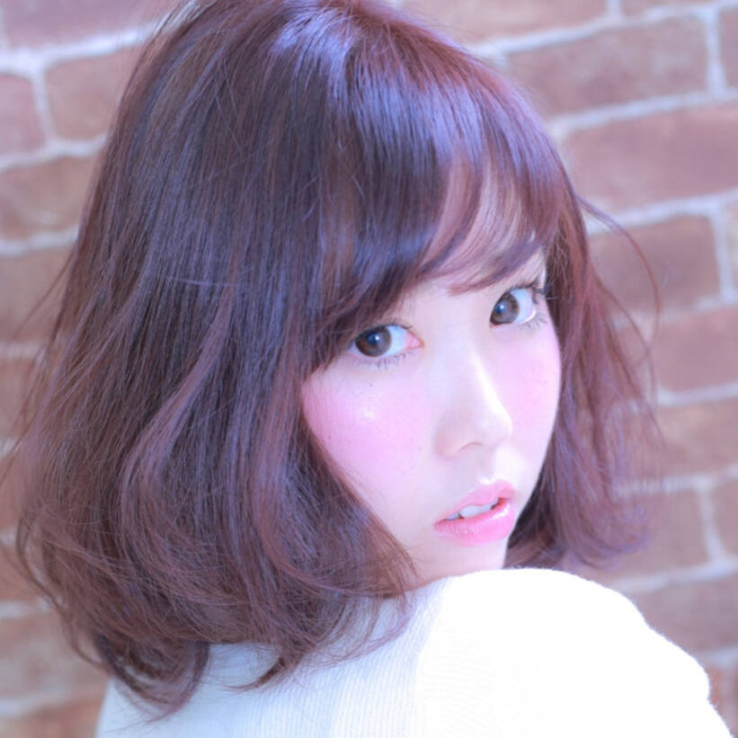 人気のヘアカラーはピンクブラウン 女性らしさ満点カラーに挑戦 Hair