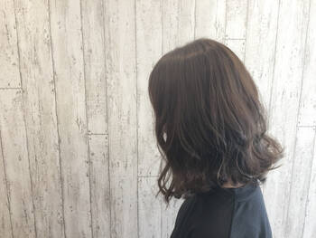 前下がりボブの素敵アレンジでおしゃれオトナ女子に変身 Hair