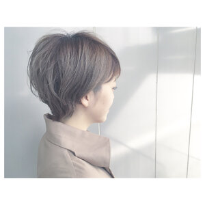 グレーアッシュで透明感アップ アンニュイ美人を目指しちゃおう Hair