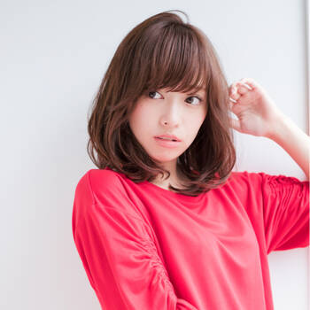 丸顔さんにはふんわりボブ パーマが似合う 大人かわいい雰囲気に Hair