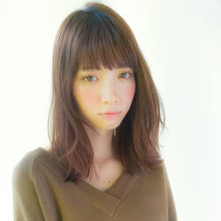 前下がりミディアムが美シルエット極意 アナタのはどれにする Hair