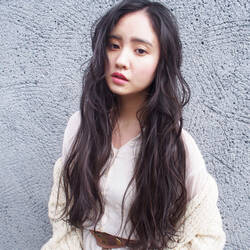 スーパロングの巻き方 巻き髪でスーパロングを華やかに Hair