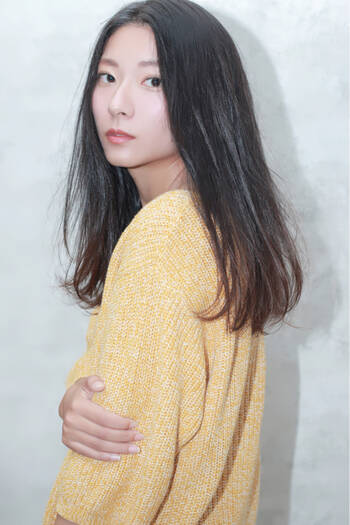 前髪なしのロングの髪型でカッコよく 大人にも最適ヘアスタイルをご紹介 Hair