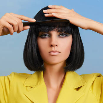 目を引く 斜め前髪の作り方 アレンジまでの完全ガイドbook Hair