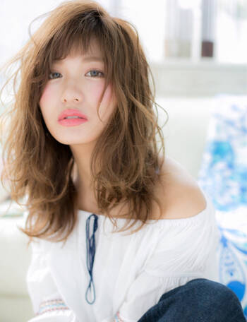 最新レイヤーヘア 大人の重軽ニュアンスヘアに大変身 Hair