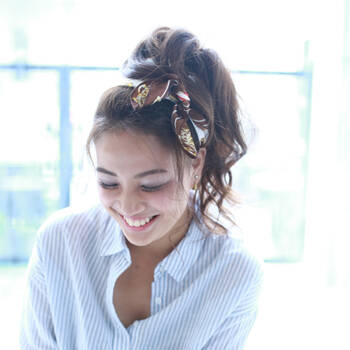 ポニーテール バンダナヘアアレンジまとめ おしゃれ度を上げよう Hair