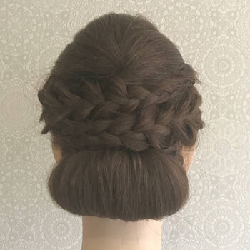 ボブヘアもすっきり可愛いギブソンタックアレンジを楽しもう Hair