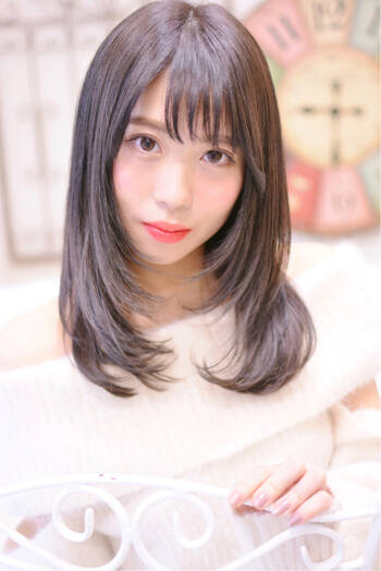 ショートやボブのワンカールヘアがゆるふわで可愛い Hair