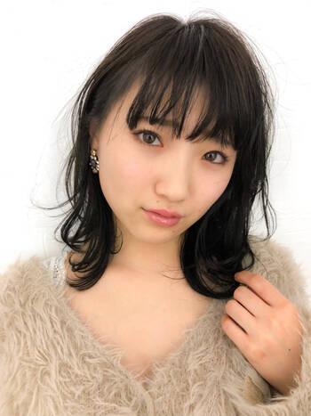 黒髪でも垢抜け感放出 地味に見えない旬ヘア教えちゃいます Hair