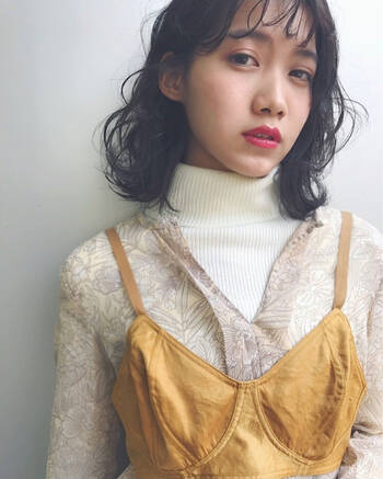 大人女子の黒髪パーマボブはふんわりアンニュイ感がたまらない Hair