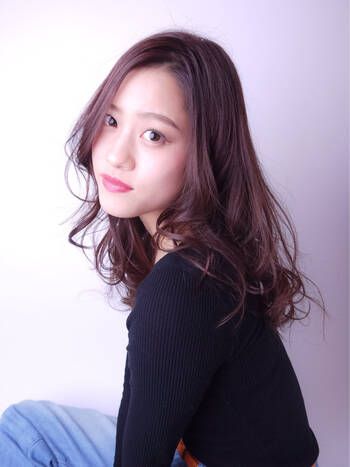 ピンクブラウンのヘアカラーであの子と差をつけてみない Hair