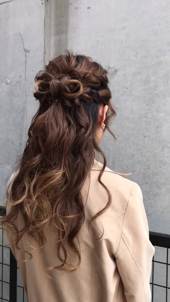 ロングの特権 巻き髪種類の引き出しが増える やり方 アレンジまで Hair