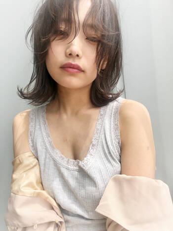 切りっぱなしボブはパーマでおしゃれにアップデートして Hair 切りっぱなしボブはパーマでおしゃれにアップデートして Hair