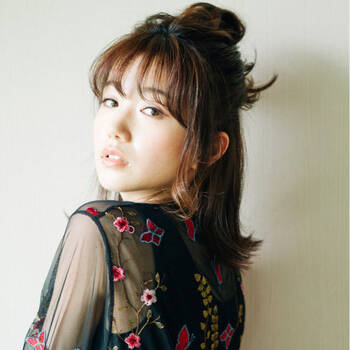 梅雨のヘアアレンジはどうする 雨の日もかわいくいたいんです Hair