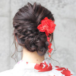 男がグッとくる浴衣女子にしてほしい髪型は Hair