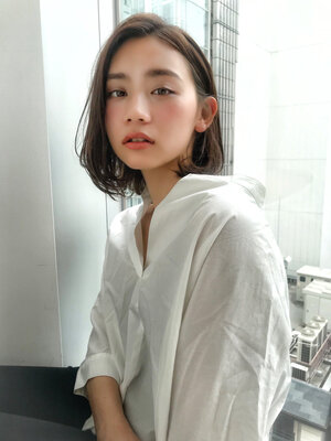 保存版 ミディアムヘアは前髪なしで可愛く色っぽく見違える Hair