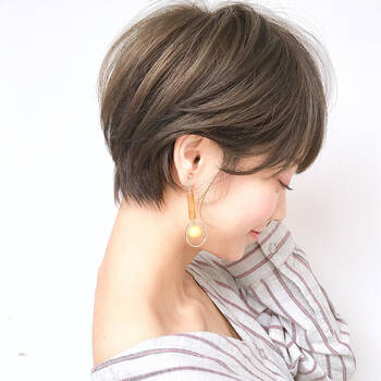 ショートヘアの後ろ髪の悩み解決法 360度美しいスタイルもご紹介 Hair
