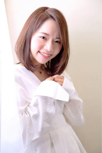 前髪なしのミディアムストレート特集 こなれ感たっぷり Hair