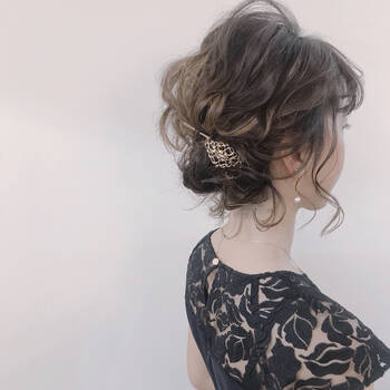 保存版 ボブの結婚式ヘアは巻くだけでok 困ったときのスタイリング法 Hair