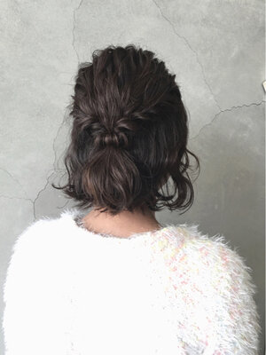 くせ毛を生かして コテ アイロン不要 セットしたように見せる テク Hair